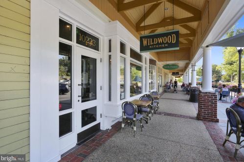 6036 Loganwood Dr, Rockville MD 20852-3459 exterior