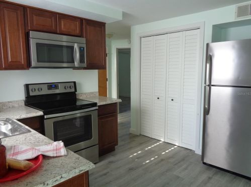 13411 Starfish Dr, Port Richey FL  34667-7606 exterior