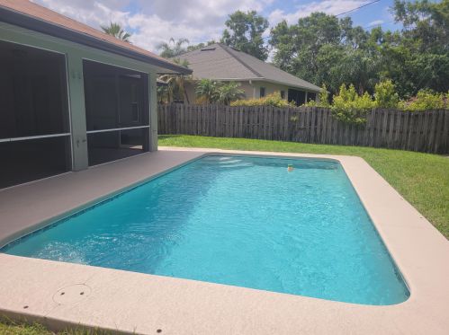 2789 Eagle Dr, Fort Pierce FL  34984-8919 exterior