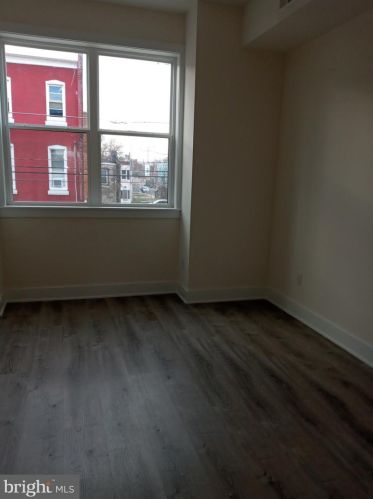 2127 9th St, Philadelphia PA  19122-1313 exterior