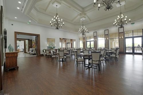 2738 Olde Cypress Dr, Naples FL 34119-9730 exterior