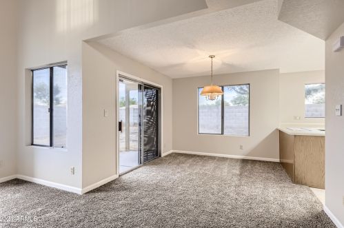 19045 31 Pl, Phoenix AZ 85050-2522 exterior