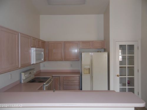 9692 Paseo Del Tornasol, Tucson AZ 85747-5033 exterior