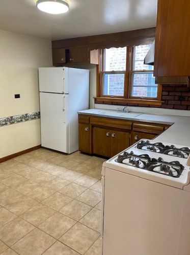 3131 Christiana Ave, Chicago IL 60623-2642 exterior