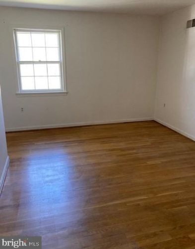 4032 40 Rd, Arlington VA 22207-4805 exterior