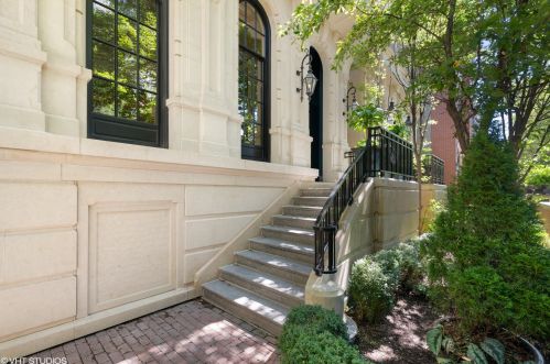 1845 Orch St, Chicago IL 60614-5106 exterior