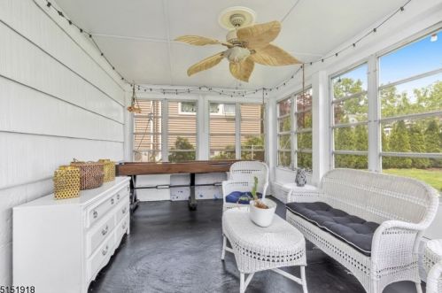 2 Lenhome Dr, Cranford NJ 07016-2954 exterior