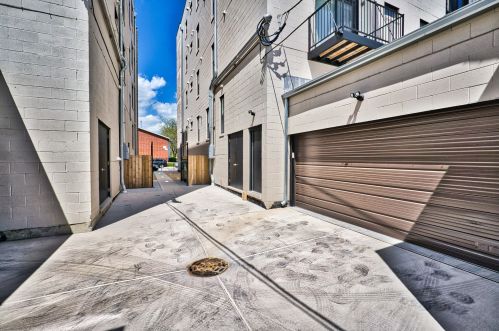 1209 46th St, Chicago IL  60653-4502 exterior