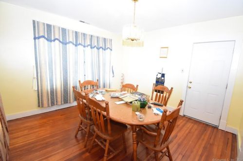 27 Thorniley St, New Britain CT 06051-1639 exterior