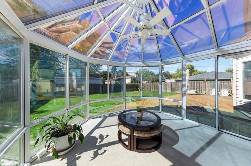 692 Indiana St, Elmhurst IL 60126-1345 exterior