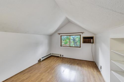 5043 Tripp Ave, Chicago IL 60630-2727 exterior