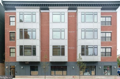 300 Market St, Philadelphia PA 19106-2704 exterior