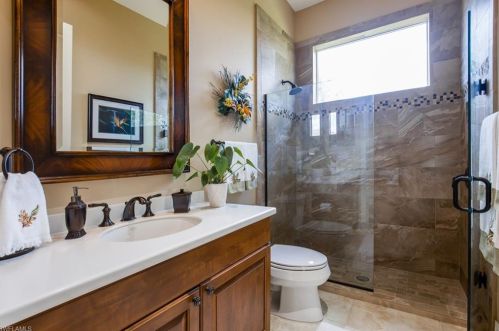 819 Bentwood Dr, Naples FL 34109 exterior