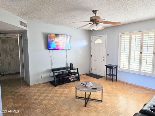 3216 Angela Dr, Phoenix AZ  85032-2068 exterior