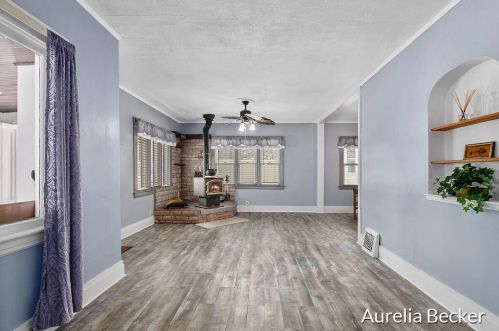 1711 Fulton St, Grand Rapids MI 49506-1814 exterior