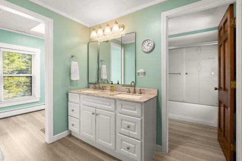 290 Main St, Plaistow NH 03865-3061 exterior