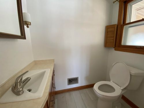 8801 Dosie Ave, Milwaukee WI 53228-3409 exterior