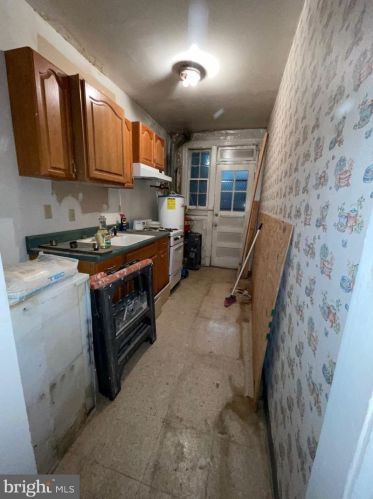 1900 17th St, Washington DC 20020-4703 exterior