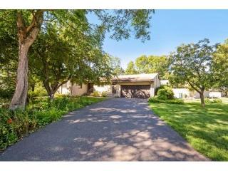 1720 Eldridge Ave, Saint Paul MN  55113-5688 exterior