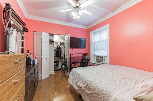 2819 Kilbourn Ave, Chicago IL 60623-4213 exterior