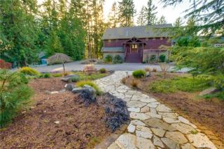 3670 Sulphur Springs Ln, Bremerton, WA 98310-2221