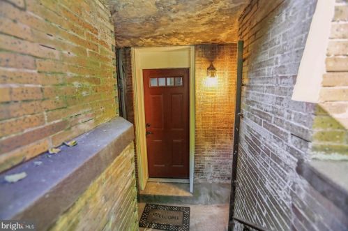 2216 1st St, Washington DC  20001-1016 exterior