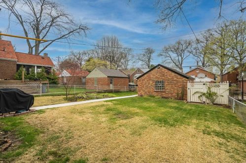 6419 Devonshire Ave, Saint Louis MO 63109-2663 exterior