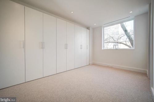 110 Delancey St, Philadelphia PA 19103-6409 exterior