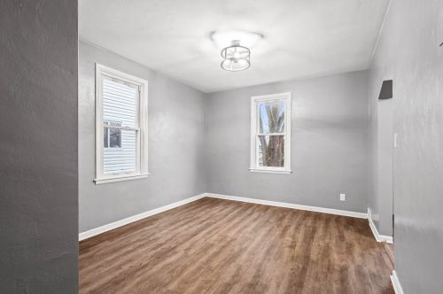 76 Montclair Ave, Pittsburgh PA 15229-1754 exterior