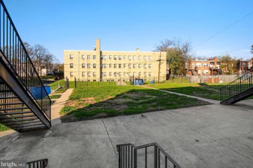 210 Orange St, Washington DC 20032-1737 exterior