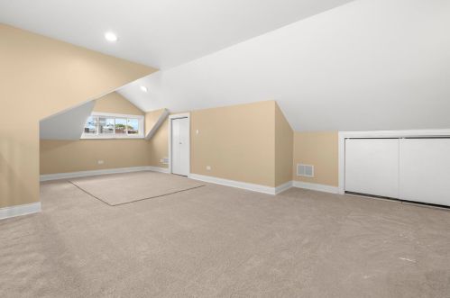 8009 Bishop St, Chicago IL 60620-3852 exterior