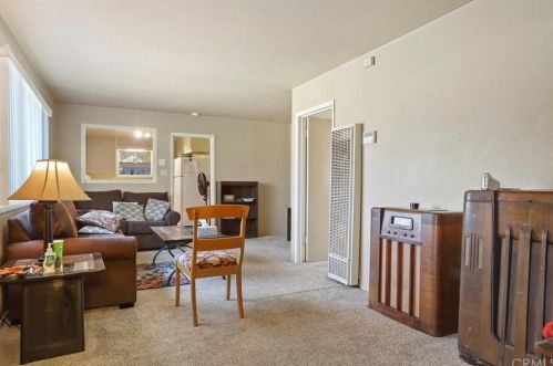 990 Julian St, Turlock CA 95380-3810 exterior