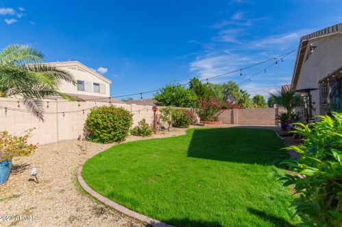 2036 Riviera Dr, Chandler AZ 85249-4867 exterior