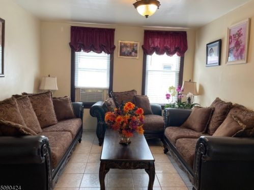 990 26th St, Paterson NJ 07513-1314 exterior