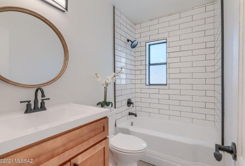 4901 17th St, Tucson AZ  85711-4354 exterior