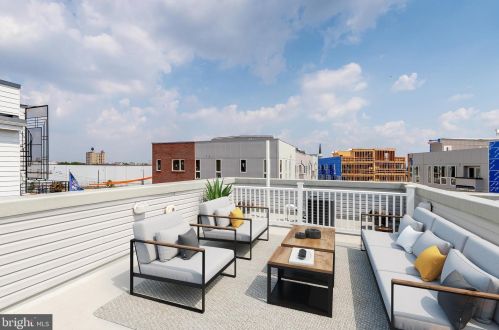 1646 5th St, Philadelphia PA  19122-1208 exterior