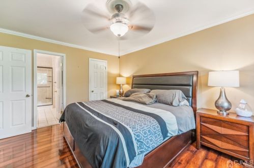 803 Madaline Dr, Avenel NJ 07001-1363 exterior