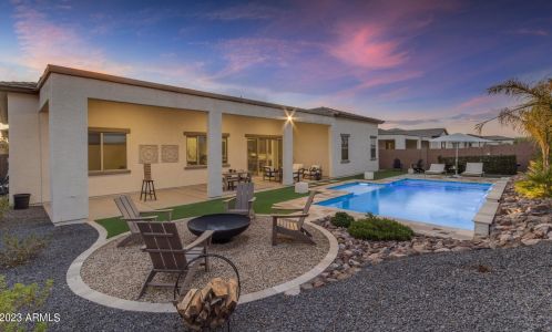 8513 22 Dr, Phoenix AZ 85041-7712 exterior