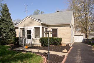 5737 Crittenden Ave, Indianapolis IN  46220-2804 exterior