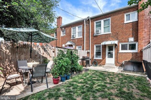 535 Hamilton St, Lancaster PA 17602-2128 exterior