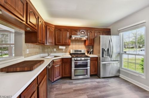 1908 Bayley Ct, Bridgewater NJ  08807-3544 exterior