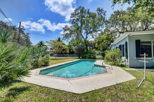 1001 21 St, Boca Raton FL 33486-6767 exterior