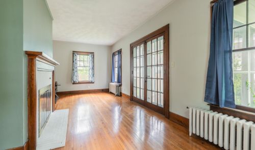 614 Frst St, East Lansing MI 48823-3220 exterior