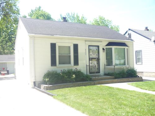 4749 22nd St, Milwaukee, WI 53209-6334