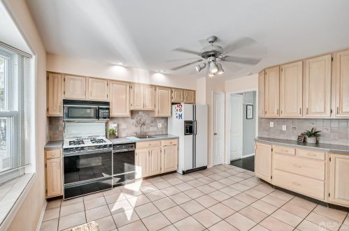 115 High St, Metuchen NJ 08840-2339 exterior