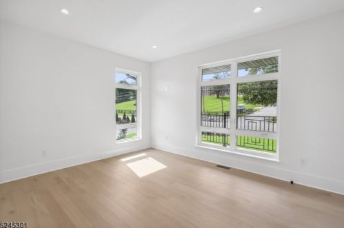 1306 Pleasant Valley Way, Town Center NJ  07052-1421 exterior