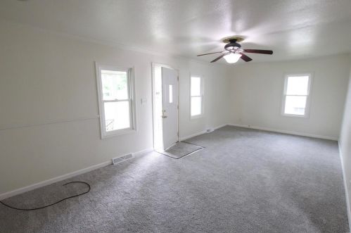 520 Madison St, Spring Bluff, MO 63080-1814