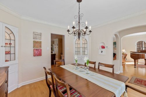 5352 Berkeley Blvd, Milwaukee WI 53217-4641 exterior