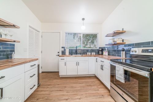 3201 Cherry Ave, Tucson AZ  85719-2219 exterior