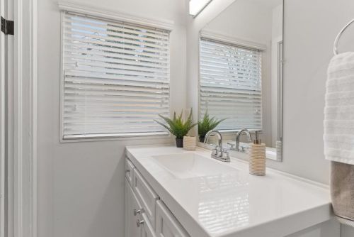 2074 Arlington Cir, Atlanta GA 30318-6380 exterior